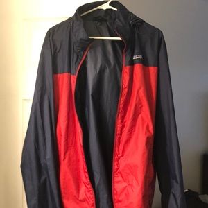 Men’s Patagonia rain jacket
